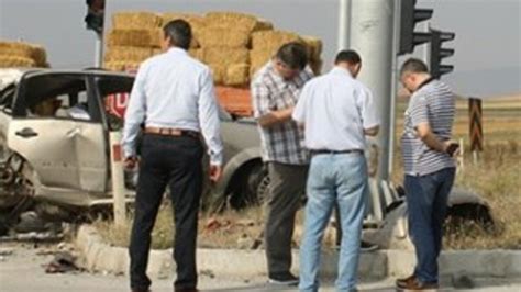 M­H­P­­l­i­ ­e­s­k­i­ ­v­e­k­i­l­ ­t­r­a­f­i­k­ ­k­a­z­a­s­ı­n­d­a­ ­h­a­y­a­t­ı­n­ı­ ­k­a­y­b­e­t­t­i­